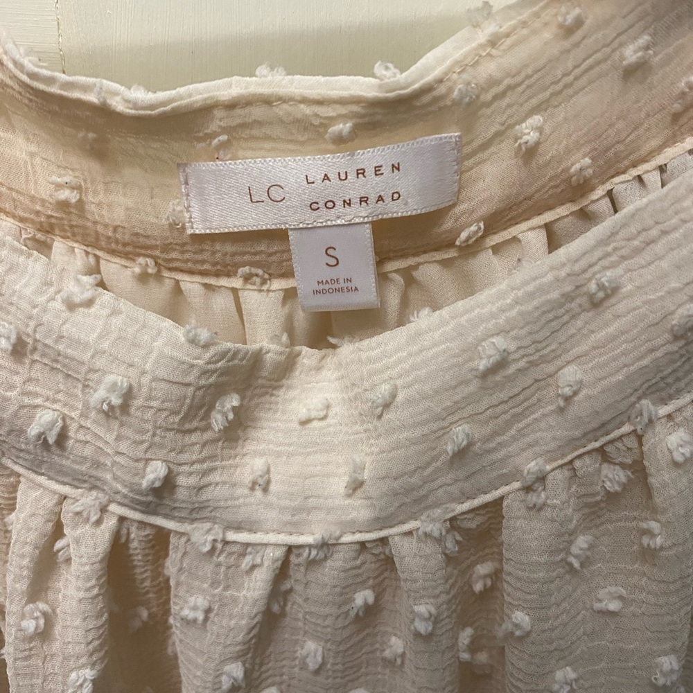 Lauren Conrad blouse - Picture 2 of 2